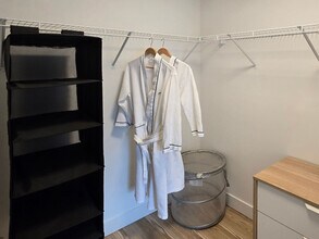 1020 Rue de Bleury, Unit SI ID1353843P in Montréal, QC - Building Photo - Building Photo