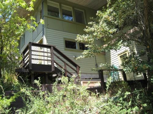 property at 98 Briar Rd