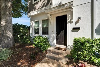 541 Delmar Terr S in St. Petersburg, FL - Building Photo - Building Photo