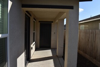 344 Moab Rim Ct in Merced, CA - Foto de edificio - Building Photo