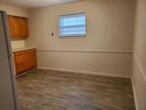 1312 NW 6th St in Blue Springs, MO - Building Photo - Building Photo