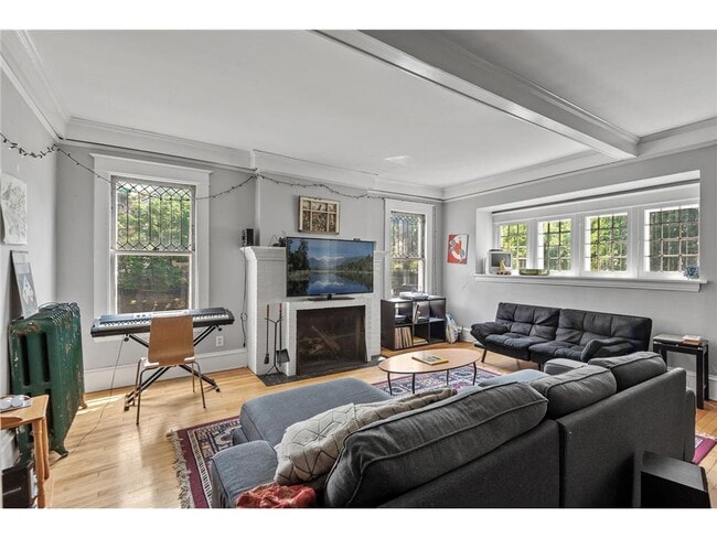 property at 2325 Pleasant Ave