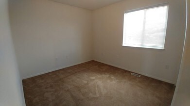 1050 Lost Trail Dr in Pullman, WA - Building Photo - Building Photo