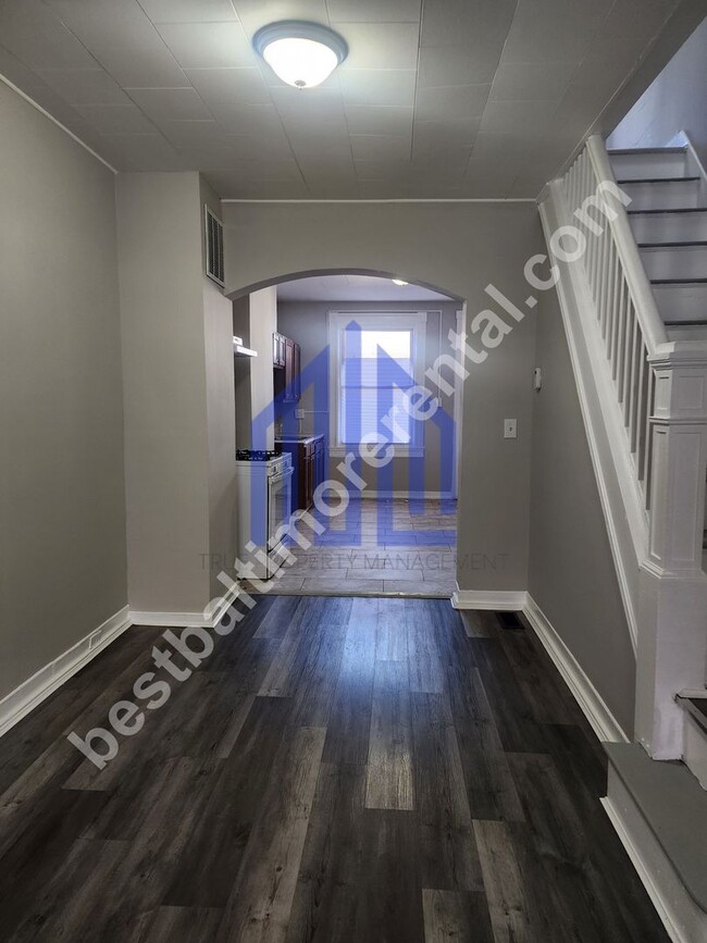 444 N Robinson St in Baltimore, MD - Foto de edificio - Building Photo