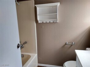 6831 Legalla Ln in Las Vegas, NV - Building Photo - Building Photo