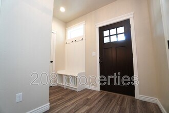 38 E Ranch Dr in Eagle, ID - Building Photo - Building Photo