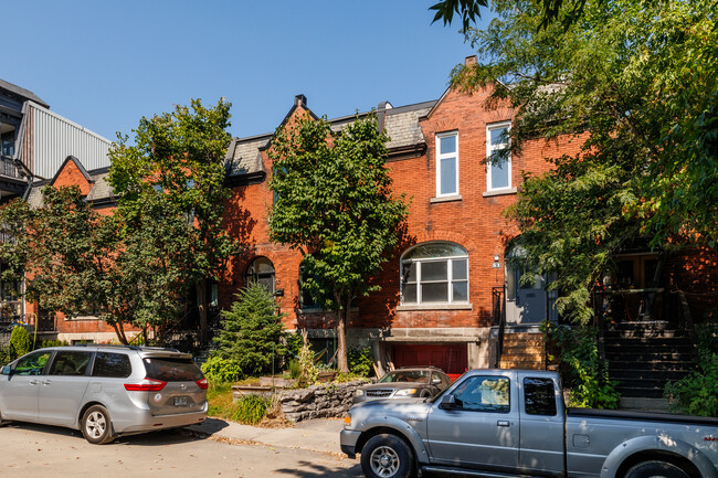 55 Hallowell Rue in Westmount, QC - Building Photo - Building Photo