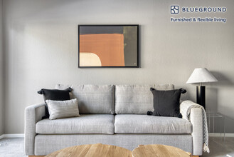 367 Santana Row, Unit FL2-ID630 in San Jose, CA - Building Photo - Building Photo