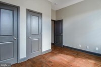 8 W Barney St photo'