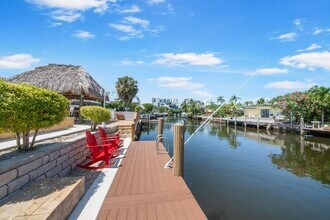 220 SE 2nd Ave in Pompano Beach, FL - Building Photo - Building Photo