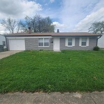 6720 E 43rd Pl in Indianapolis, IN - Building Photo