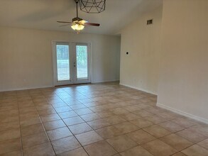 1833 Sundown Dr in Navarre, FL - Building Photo - Building Photo