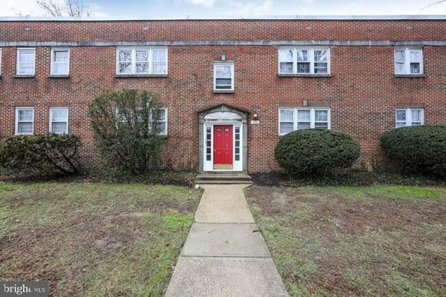 128 Cherry Parke in Cherry Hill, NJ - Building Photo - Building Photo