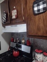 22 Bedford Terrace in Irvington, NJ - Building Photo - Building Photo