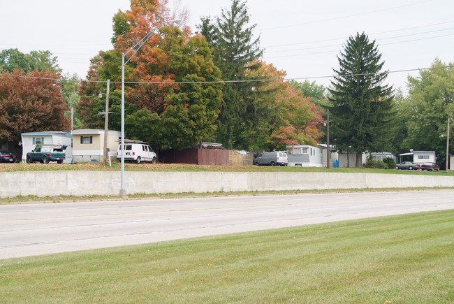 Alexander's Mobile Home Park in Akron, OH - Building Photo - Building Photo