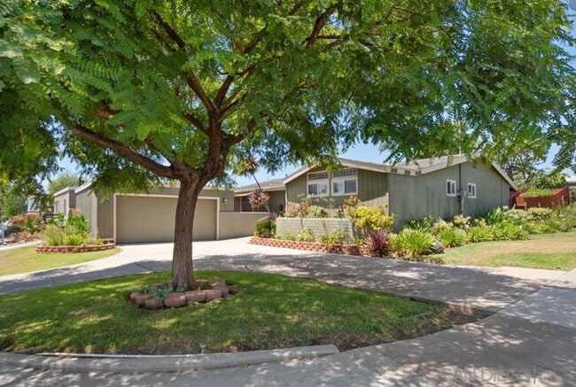 5296 Manhasset Dr