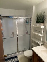 1511 Hyvue St in Adel, IA - Building Photo - Building Photo