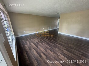10 Scott Ln in Rockledge, FL - Building Photo - Building Photo