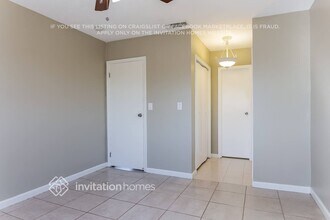 8600 NW 26th St in Sunrise, FL - Foto de edificio - Building Photo