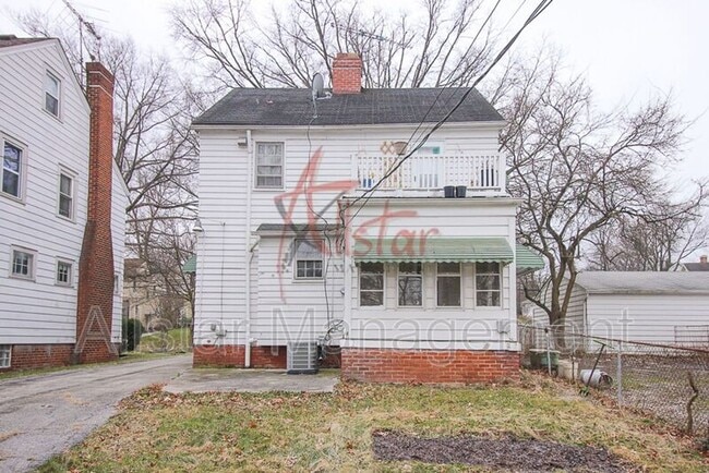 3801 Woodridge Rd in Cleveland Heights, OH - Building Photo - Building Photo