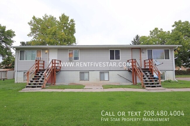 385 Packard Ave in Pocatello, ID - Building Photo - Building Photo