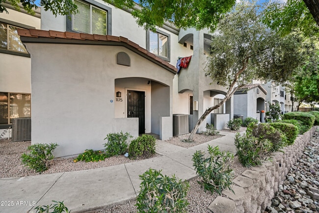 property at 4608 W Maryland Ave