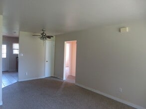 328 Kent Ave in Colonial Heights, VA - Building Photo - Building Photo