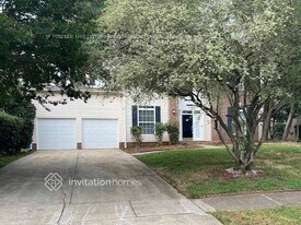 2618 Ashby Woods Dr in Matthews, NC - Building Photo