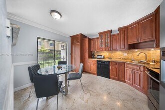 13045 SW 68th St in Miami, FL - Building Photo - Building Photo