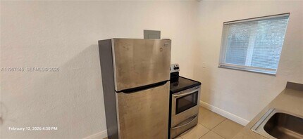 9800 E Bay Harbor Dr in Bay Harbor Islands, FL - Building Photo - Building Photo