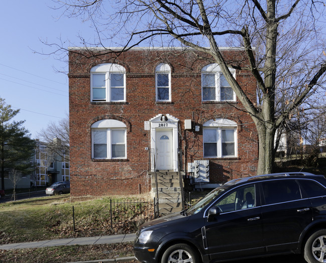 2817 Buena Vista Ter SE in Washington, DC - Foto de edificio - Building Photo