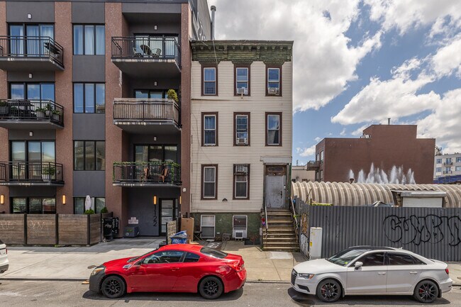 1120 Lafayette Ave in Brooklyn, NY - Building Photo - Building Photo