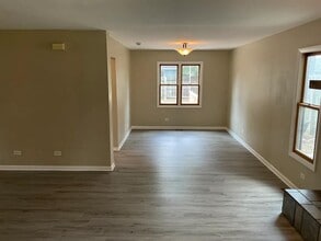685 Newton Ave in Glendale Heights, IL - Building Photo - Building Photo