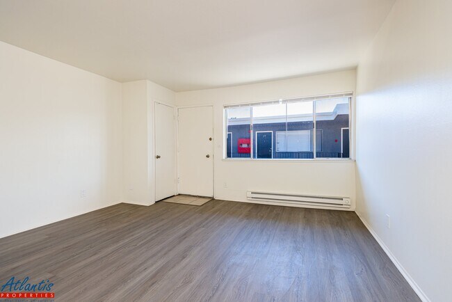 439 S 4th St, Unit 23 in San Jose, CA - Foto de edificio - Building Photo