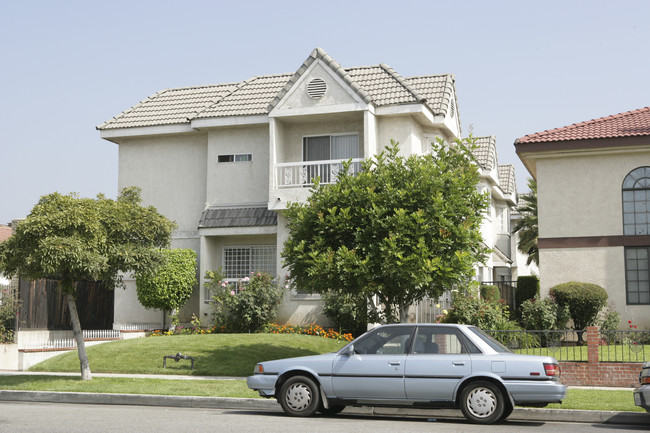 Vine Court in Alhambra, CA - Building Photo - Building Photo