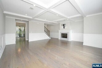 555 Edgewater Ave in Ridgefield, NJ - Building Photo - Building Photo