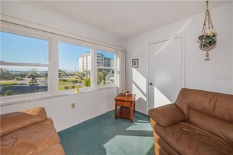 8 Glencoe Pl in Dunedin, FL - Building Photo - Building Photo