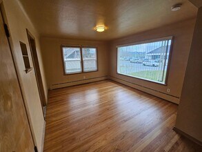 12005 E Main Ave in Spokane Valley, WA - Building Photo - Building Photo