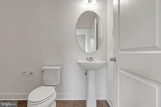 1648 Sandpiper Bay Lp in Dumfries, VA - Building Photo - Building Photo