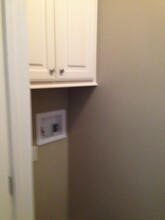 1700 Mignonette Ln, Unit # A in Lake Charles, LA - Foto de edificio - Building Photo