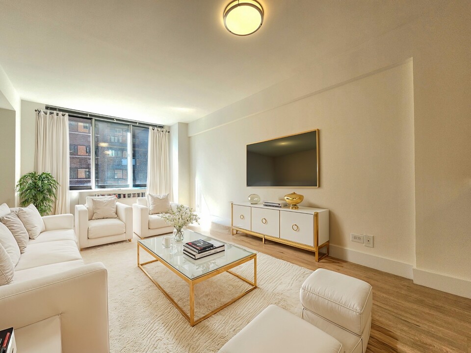 1735 York Ave, Unit 25D in New York, NY - Building Photo