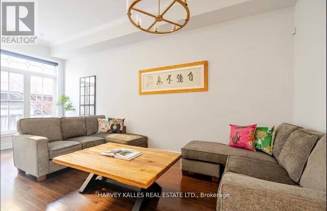 543 C Parliament St in Toronto, ON - Building Photo - Building Photo