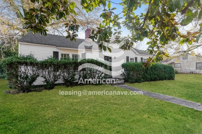 406 Chamlee Dr in Fort Valley, GA - Building Photo - Building Photo