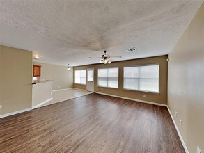 2617 Las Cruces Cir in Deer Park, TX - Building Photo - Building Photo
