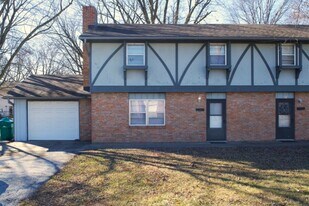 4812 E Schooner Rd in Columbia, MO - Building Photo