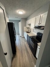 1723 W Washington St in Denison, TX - Building Photo - Building Photo