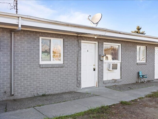 928 W Ruby St in Pasco, WA - Building Photo - Building Photo