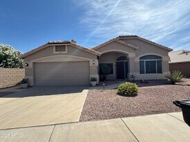 19231 N Coyote Lakes Pkwy in Surprise, AZ - Building Photo