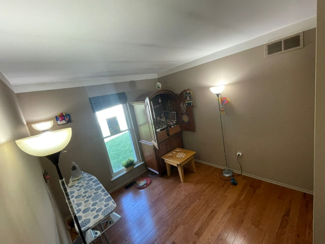 39613 Village Wood Ln-Unit -39613 in Novi, MI - Building Photo - Building Photo