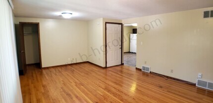 8059 27th Ave in Kenosha, WI - Building Photo - Building Photo